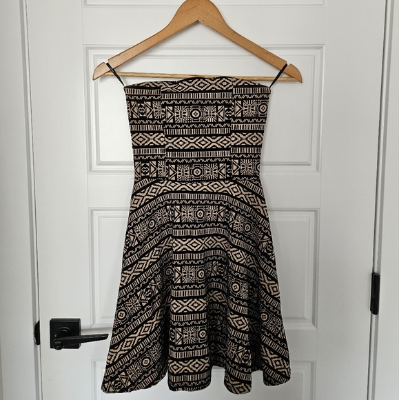 Black and gold tube top dress - Picture 1 of 2